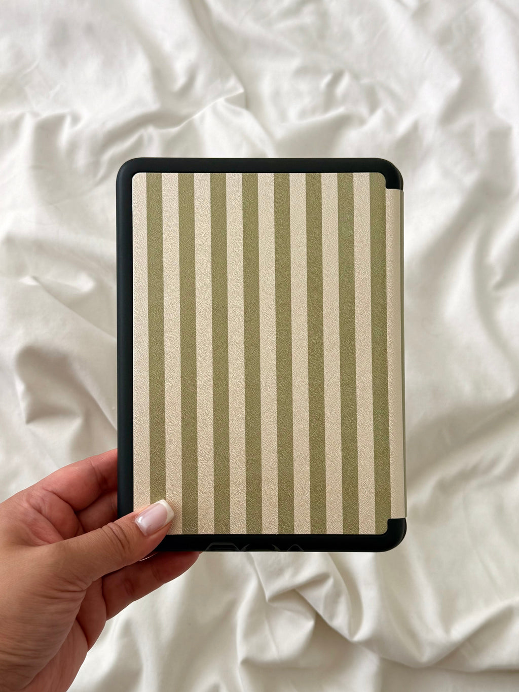 Ivy Ledger Kindle Case